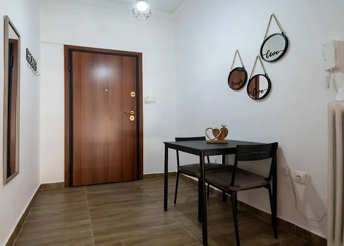 Entire Apt, 2Nd Floor, Balcony