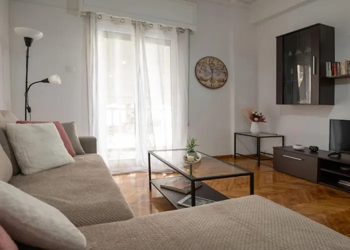Entire Apt, 2Nd Floor, Balcony