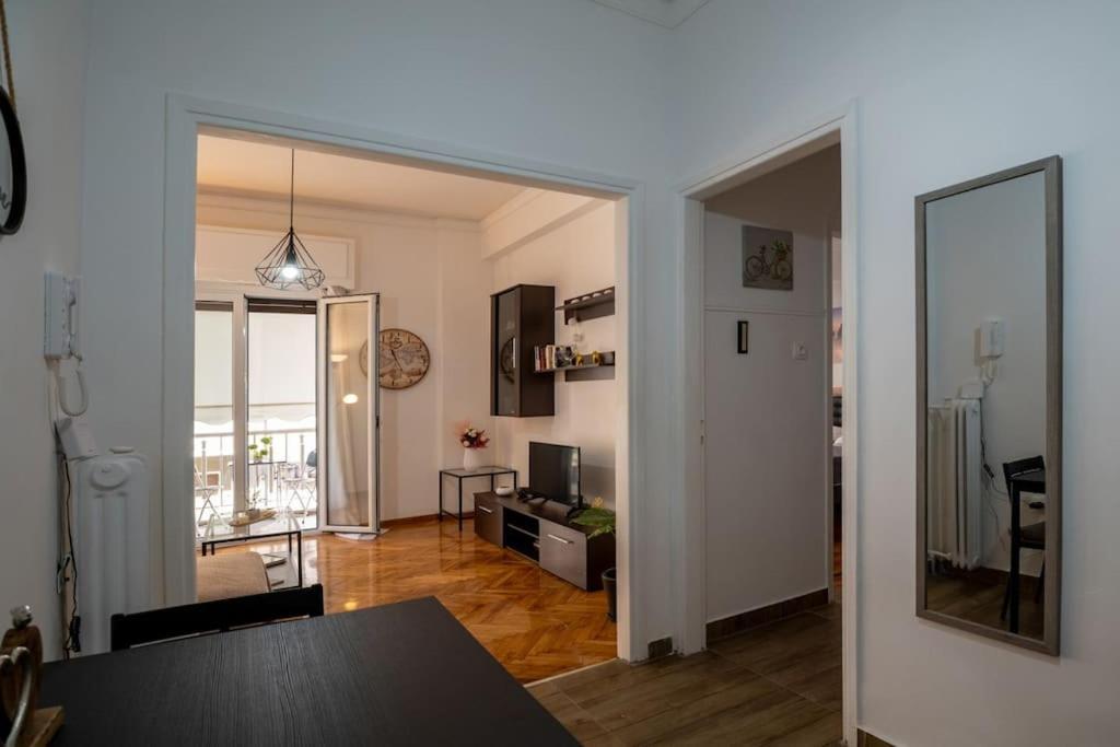 Entire Apt, 2nd Floor, Balcony *